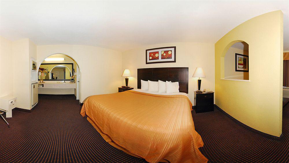 Econo & West - Energy Corridor Hotel Houston